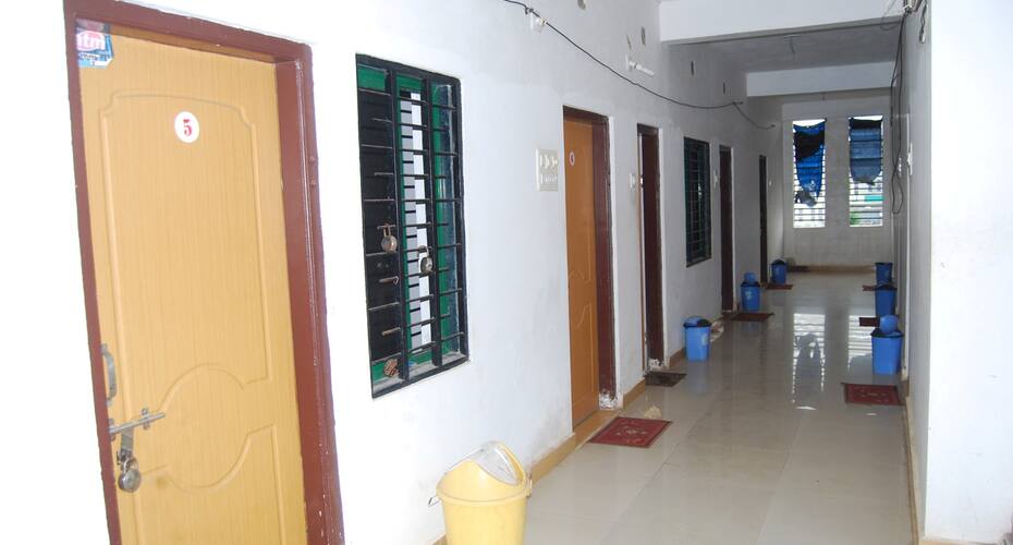 Hotel Kunj, Junagadh 4